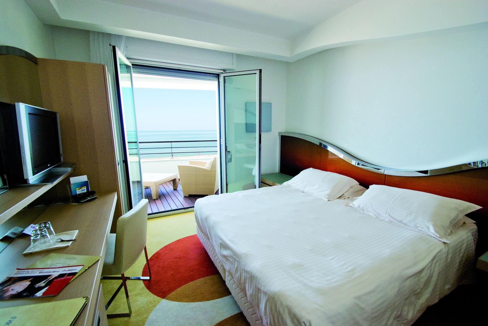Hotel Waldorf- Premier Resort Milano Marittima Exterior foto