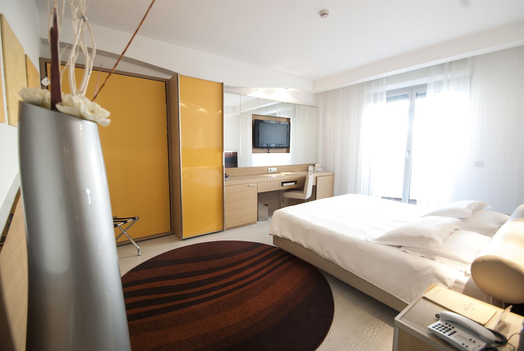Hotel Waldorf- Premier Resort Milano Marittima Exterior foto